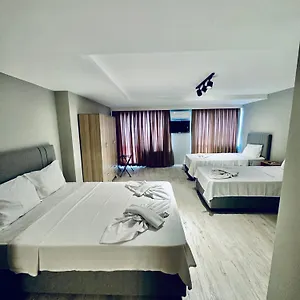 verificați disponibilitatea